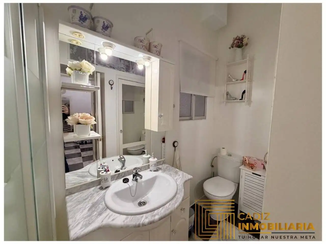 Badezimmer von Wohnung zum Verkauf in Cádiz