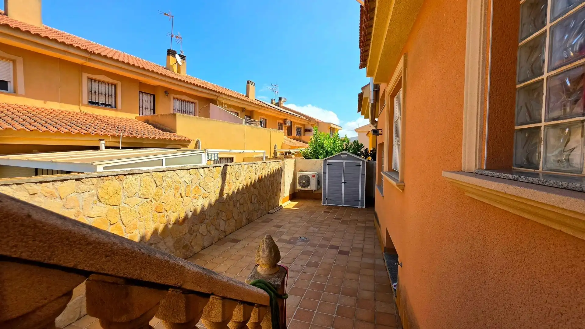 Vista exterior de Casa o xalet en venda en La Unión amb Aire condicionat, Jardí privat i Terrassa