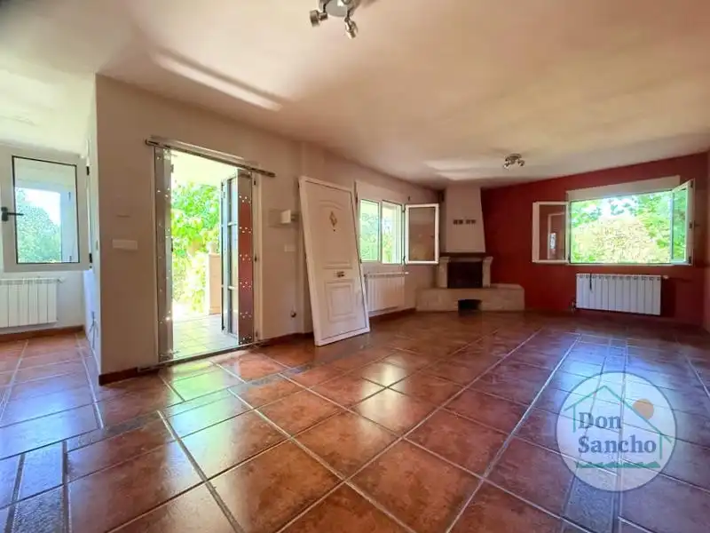 Sala de estar de Casa o chalet en venta en Traspinedo con Calefacción, Terraza y Trastero