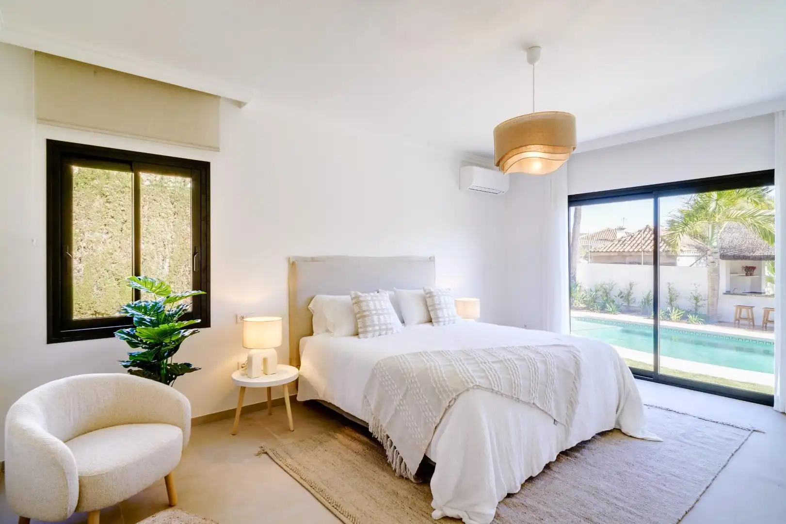 Habitación de Casa o chalet en venta en Marbella con Aire acondicionado, Jardín privado y Terraza
