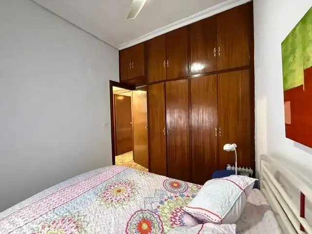 Habitación de Apartamento en venta en Murcia con Aire acondicionado, Calefacción y Jardín privado