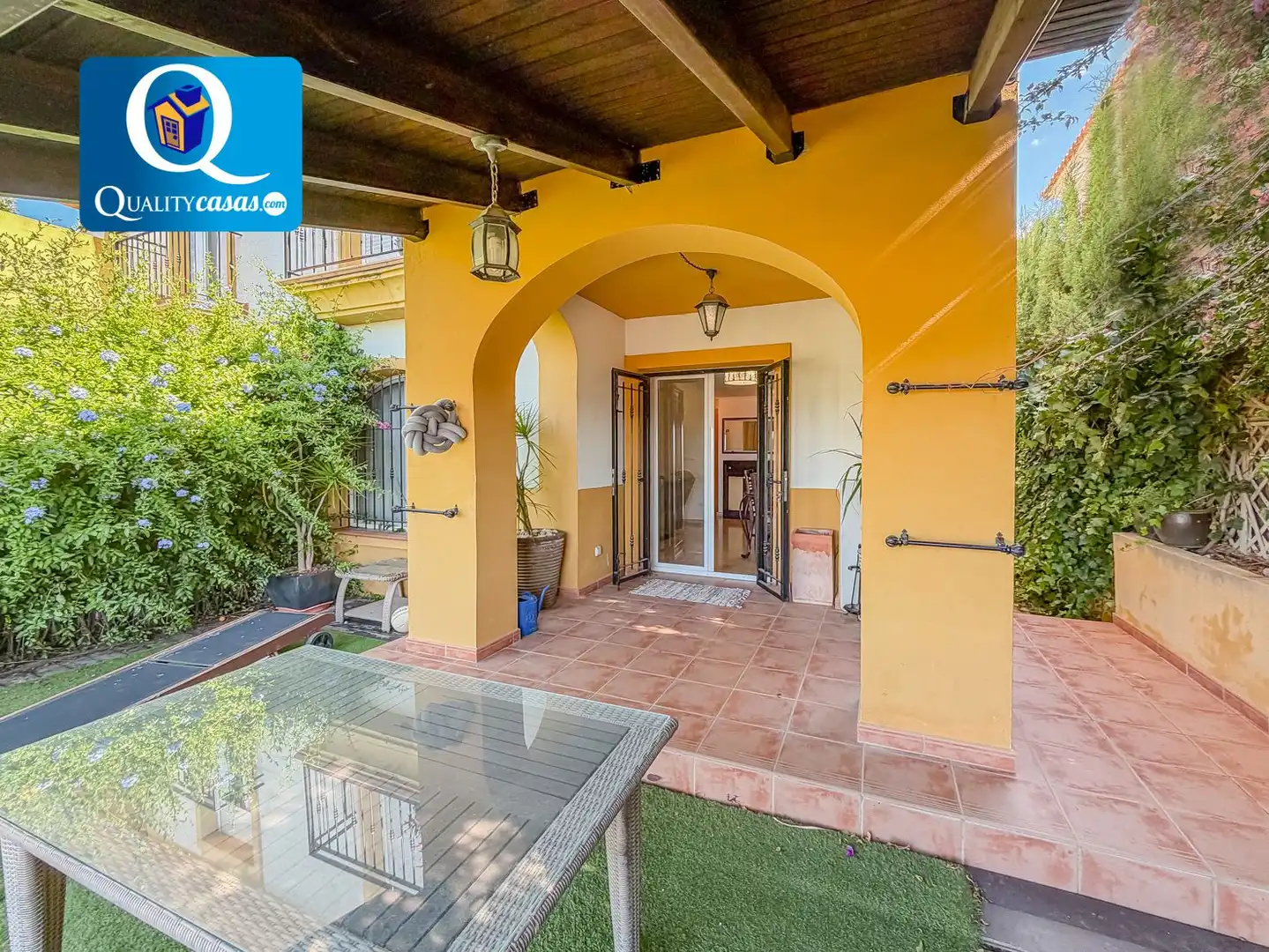 Vista exterior de Dúplex en venta en Mutxamel con Aire acondicionado, Terraza y Piscina comunitaria