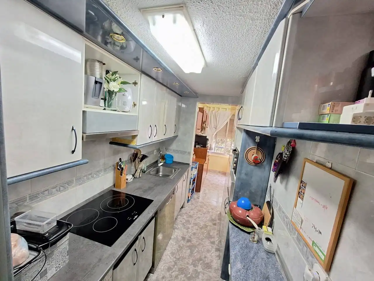 Kitchen of Flat for sale in Fuenlabrada  with Air Conditioner, Heating and Parquet flooring