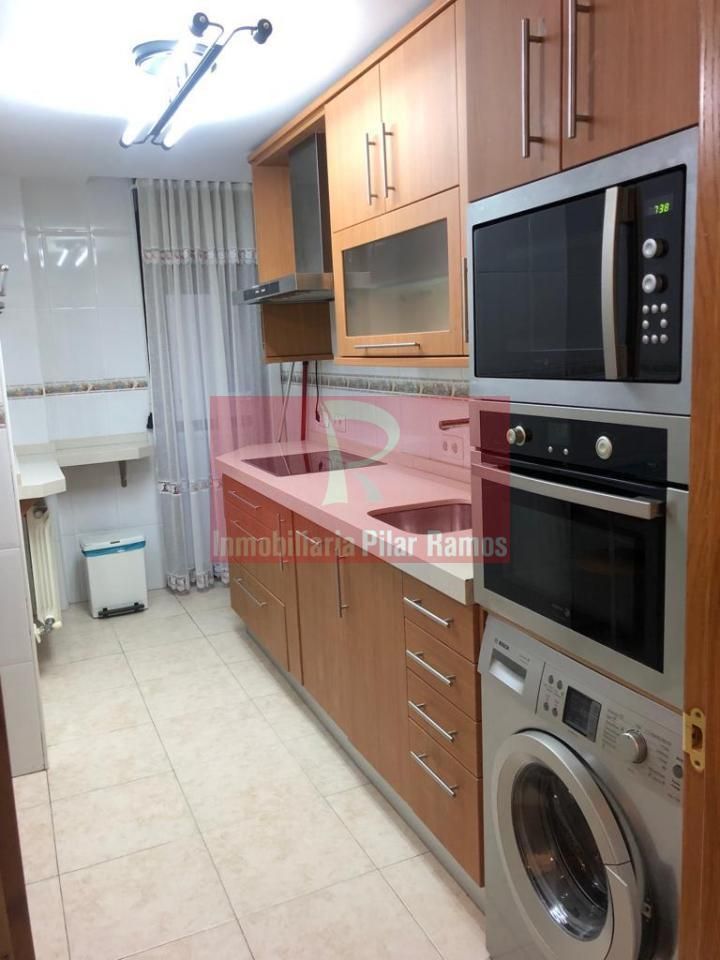 Cocina de Piso en venta en Carrizo con Calefacción, Parquet y Trastero