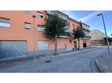 Local comercial en venda a Calle Sauce