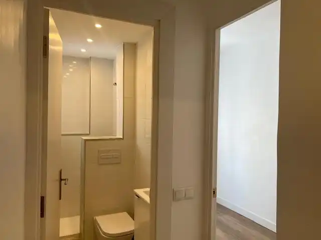 Bathroom of Flat for rent in Llinars del Vallès