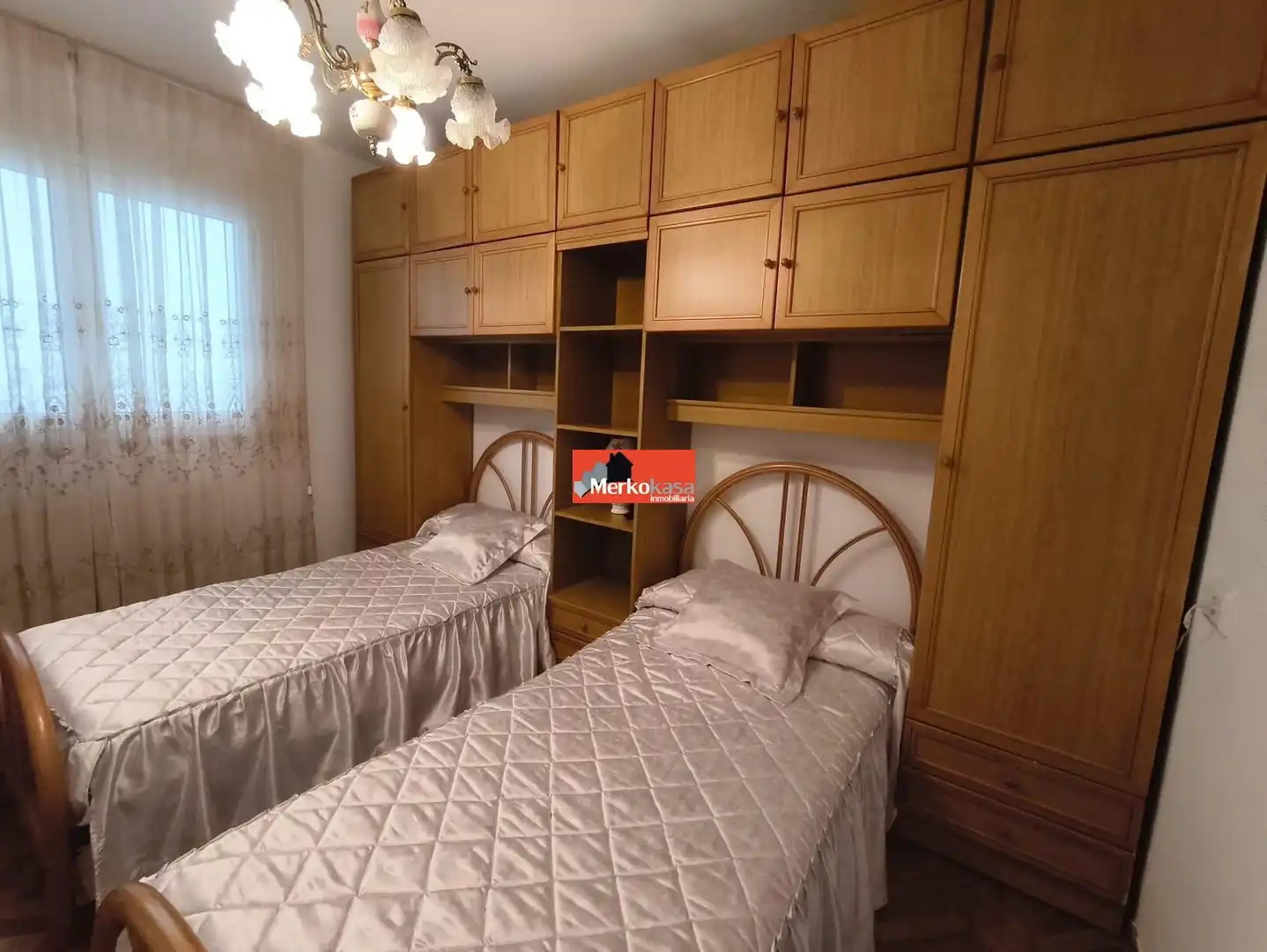 Habitación de Piso en venta en Lugo con Calefacción, Amueblado y Balcón