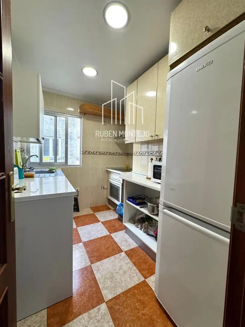 Küche von Wohnung zur untervermieten in Salamanca mit Heizung, Terrasse und Möbliert