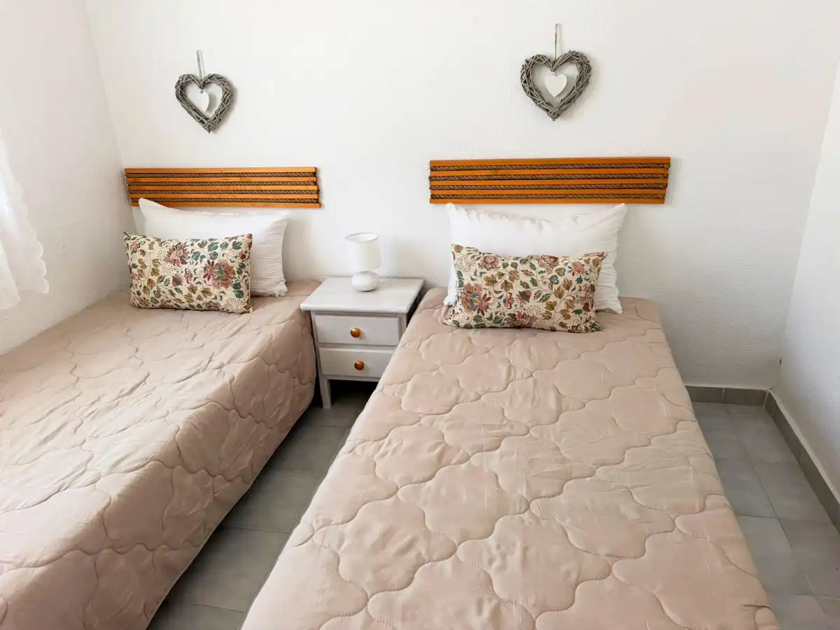 Habitación de Piso en venta en Torrevieja con Terraza, Amueblado y Horno