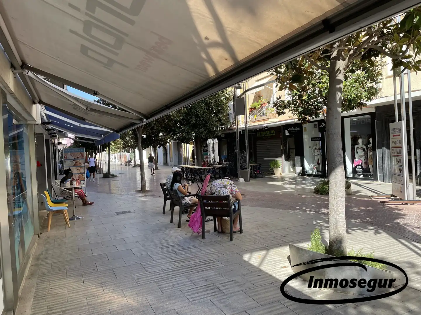 Vista exterior de Local en venta en Salou