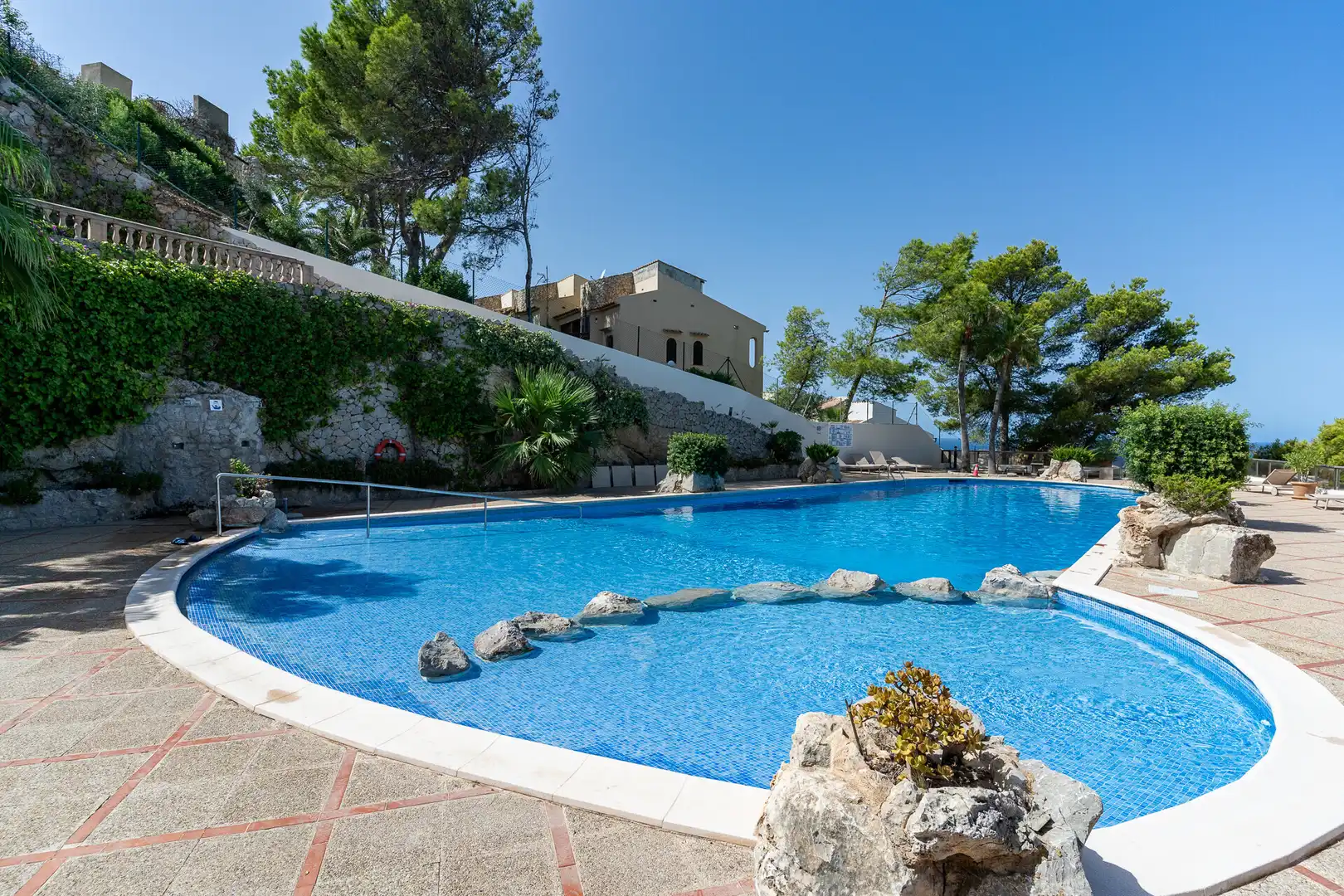Piscina de Piso de alquiler en Calvià con Aire acondicionado, Calefacción y Terraza