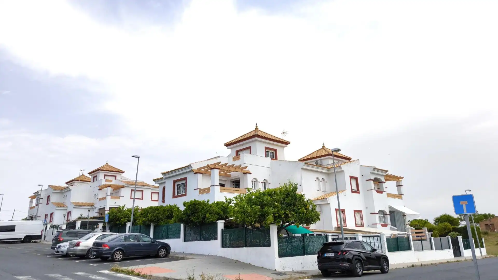 Vista exterior de Apartamento en venta en Ayamonte con Terraza, Amueblado y Piscina comunitaria