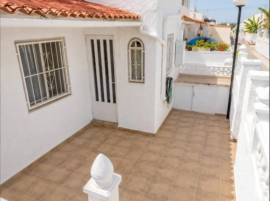 Terraza de Dúplex en venta en Torrevieja con Terraza, Piscina y Amueblado