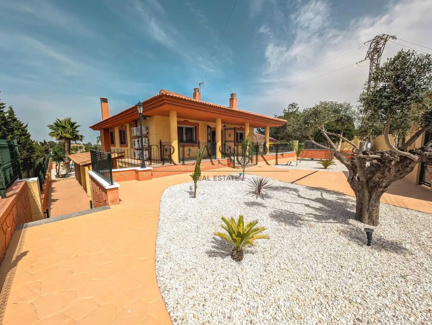 Vista exterior de Casa o chalet en venta en Molina de Segura con Trastero, Piscina y Amueblado