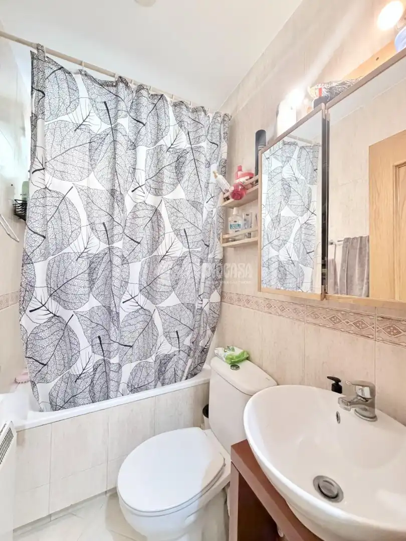 Baño de Piso en venta en Madrid con Aire acondicionado, Calefacción y Parquet