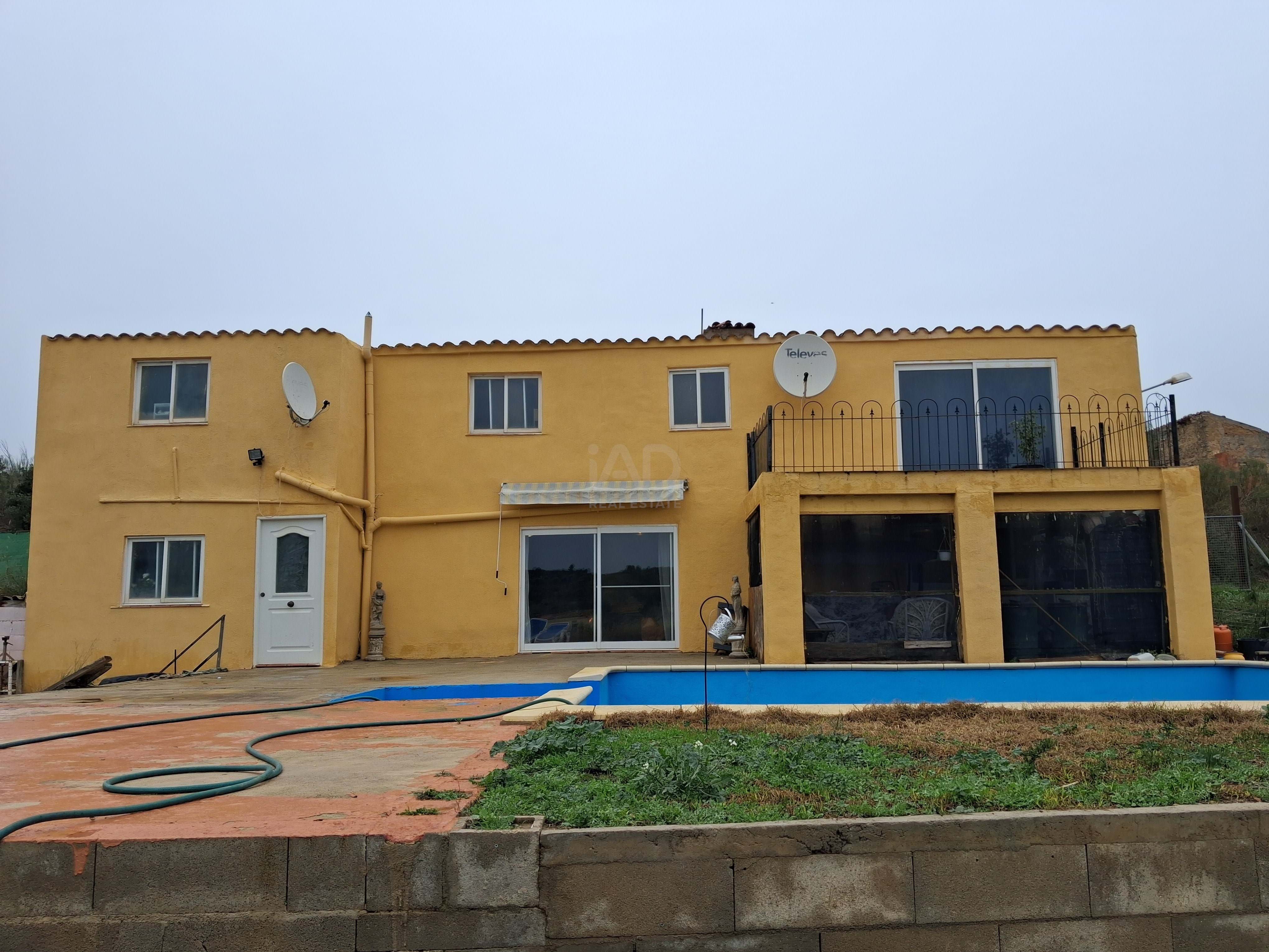 Exterior view of House or chalet for sale in Riba-roja d'Ebre  with Air Conditioner, Heating and Terrace