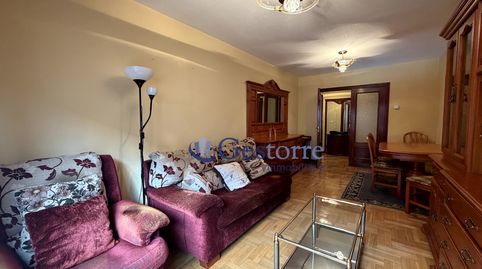 Foto 3 de Piso en venta en Oviedo - Cl Rio Ibias, Ventanielles, Oviedo