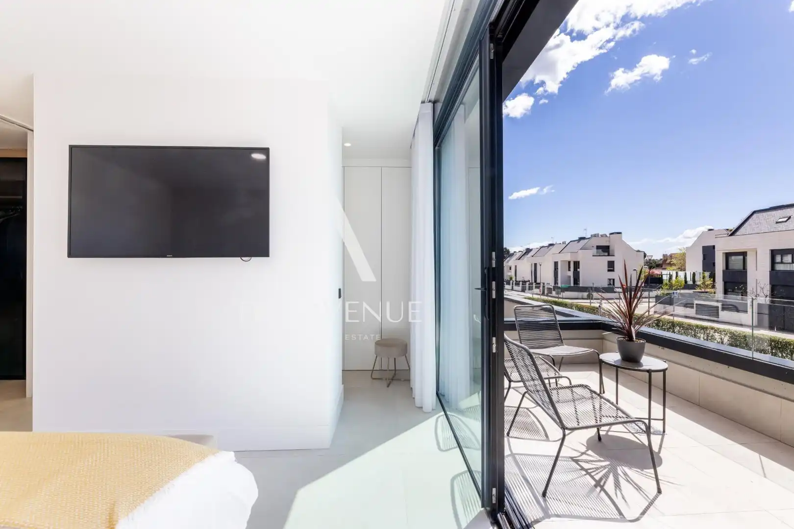 Terrassa de Casa adosada en venda en Pozuelo de Alarcón amb Calefacció, Piscina i Balcó