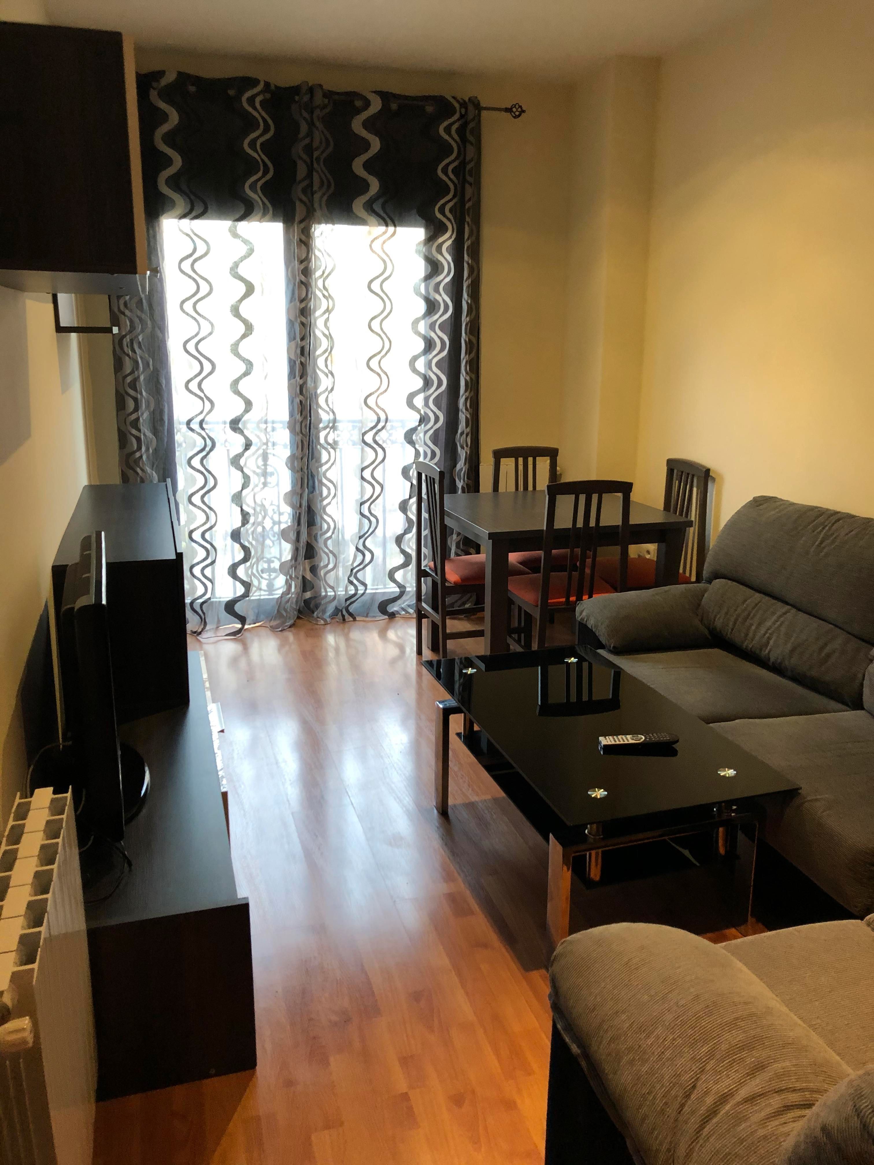 Living room of Flat to rent in Badajoz Capital  with Heating, Furnished and Oven