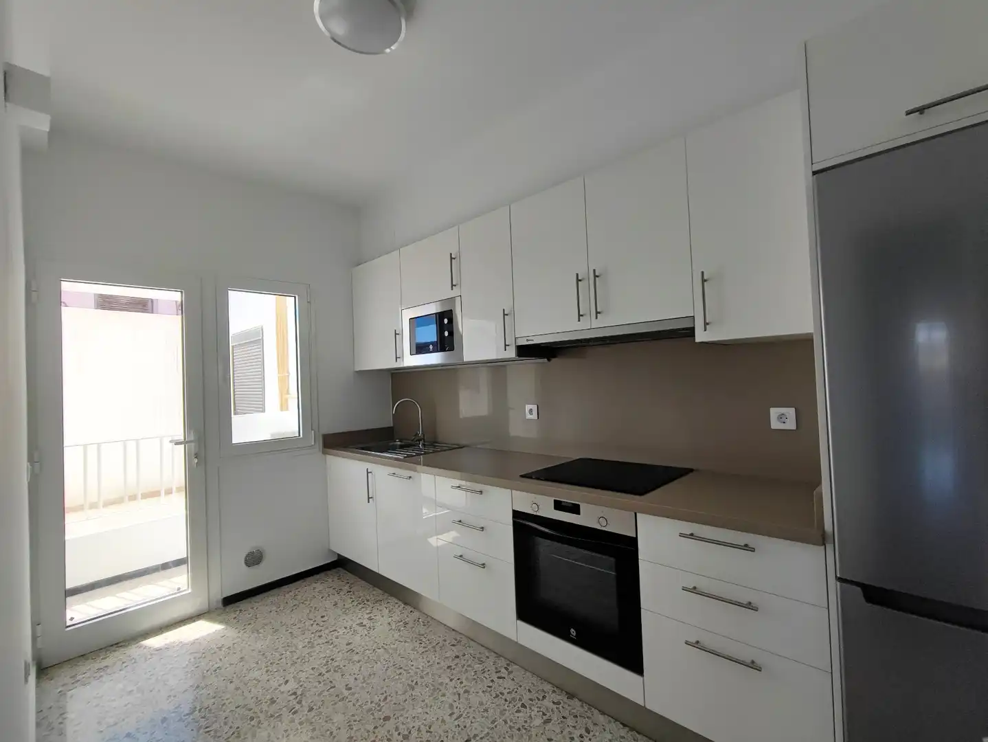 Küche von Wohnung zur Miete in Santa Cruz de Tenerife mit Klimaanlage, Terrasse und Ofen