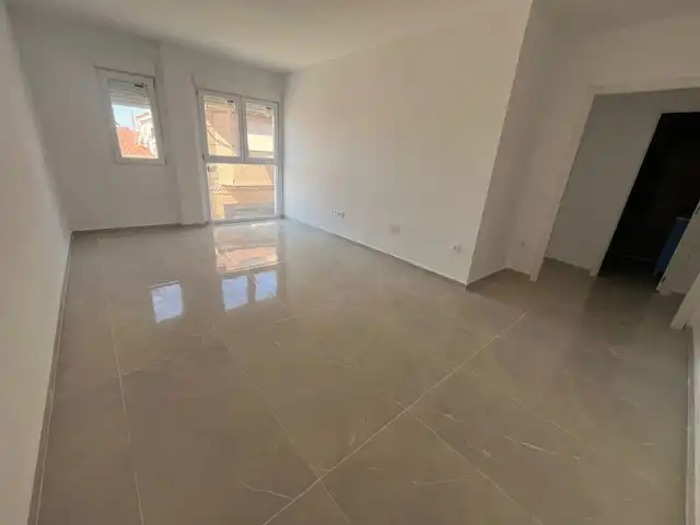 Piso con ascensor en venta en Camarena, imagen 3