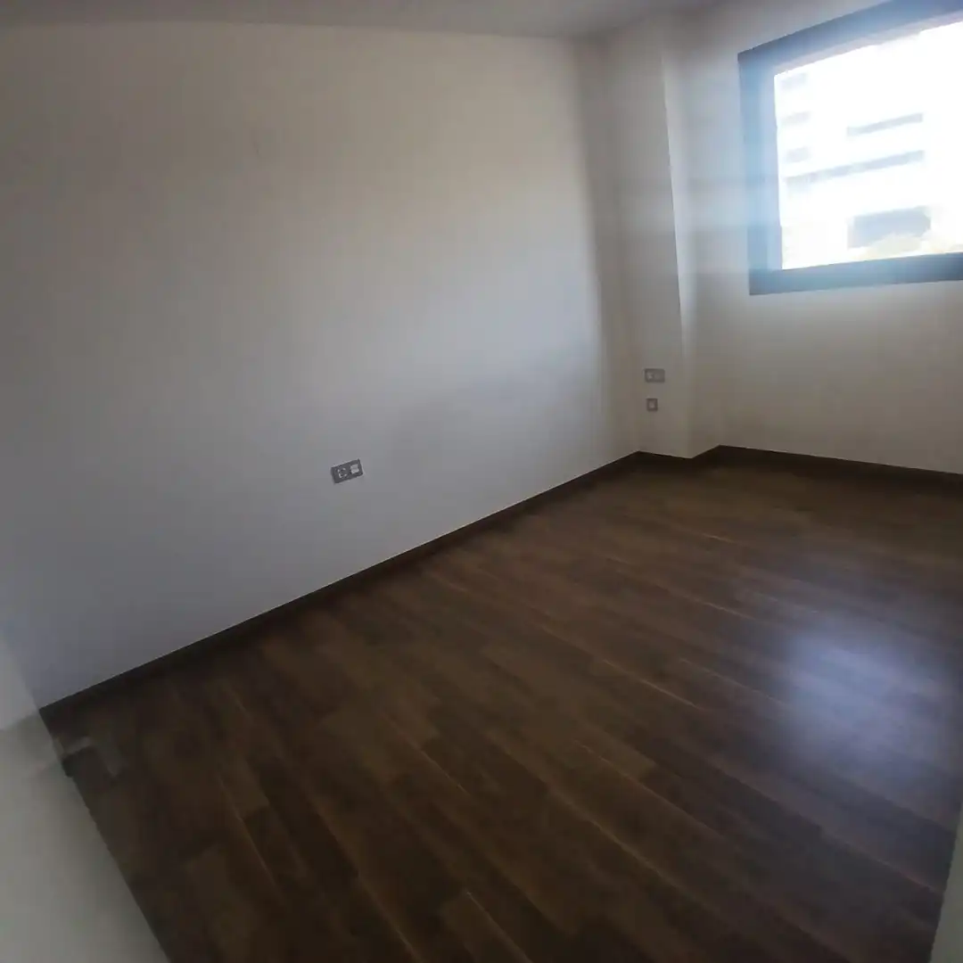 Flat for sale in Terrassa  with Air Conditioner, Heating and Oven