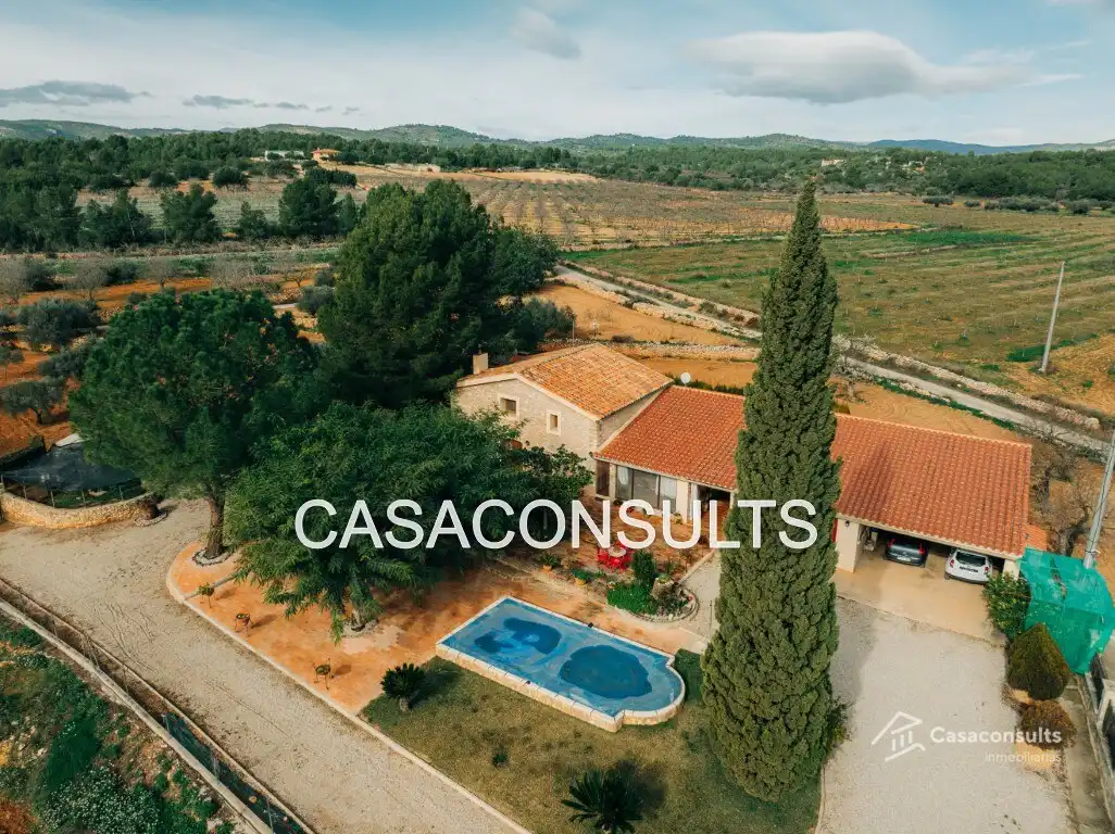 Vista exterior de Finca rústica en venda en Useras /  Les Useres amb Calefacció, Jardí privat i Terrassa