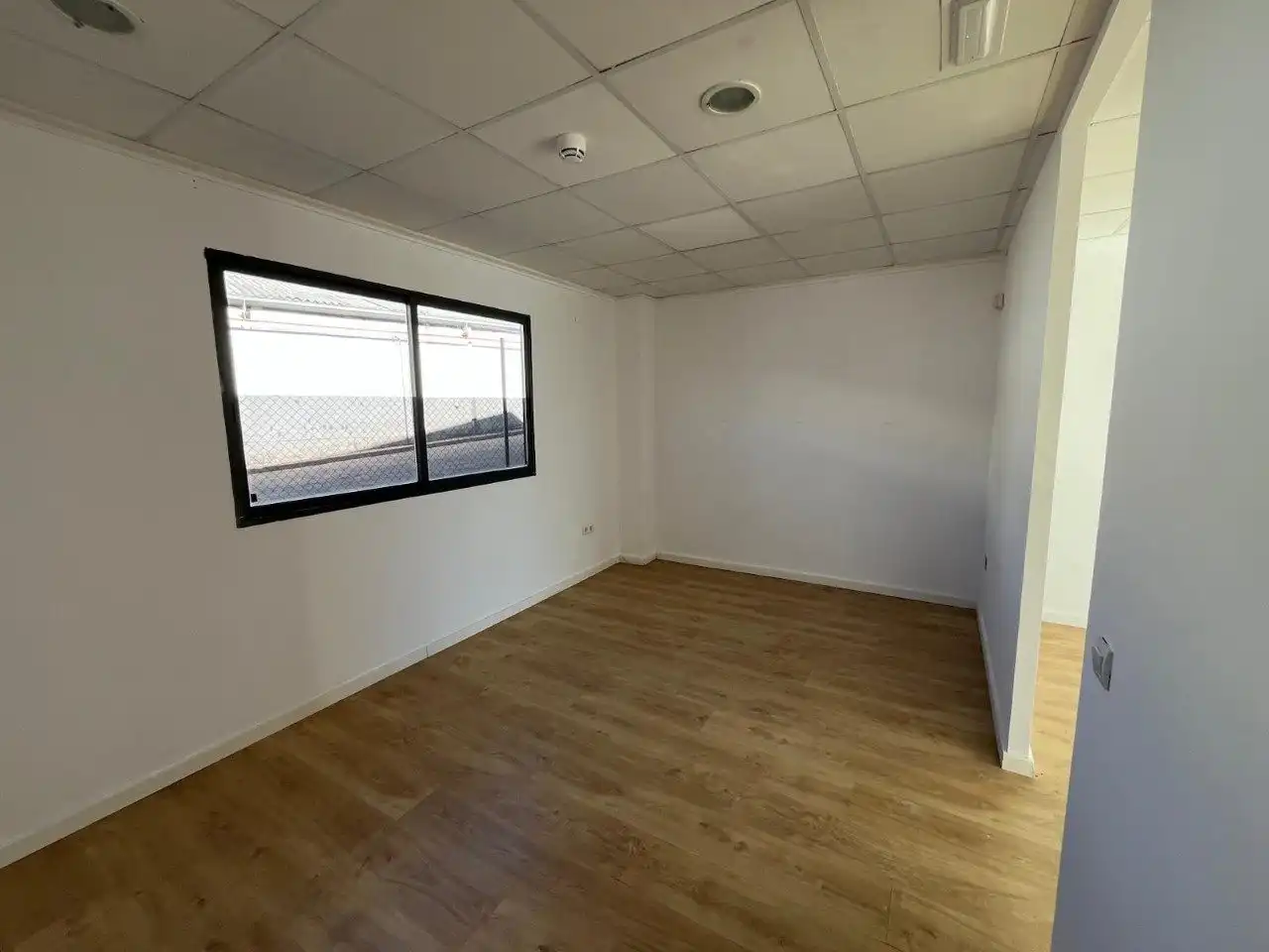 Local comercial en alquiler en Fuente del Jarro, imagen 7