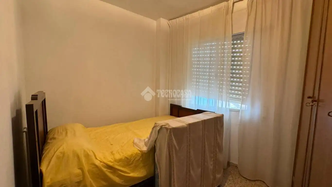 Habitación de Casa adosada en venta en Rubite con Calefacción y Balcón