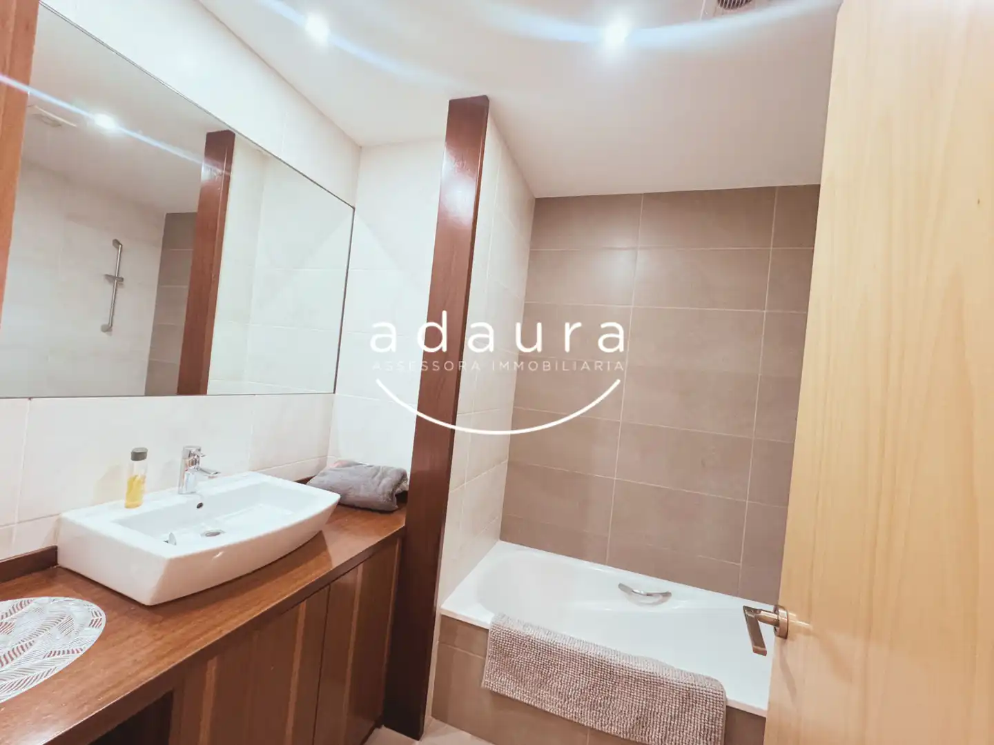 Piso en venta en Camí Ral de la Mercè, 511, Centre