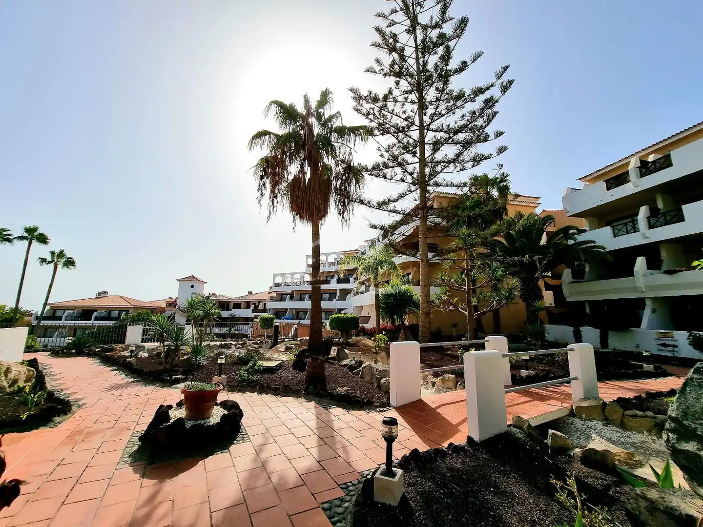 Außenansicht von Wohnung zum Verkauf in San Miguel de Abona mit Klimaanlage, Terrasse und Schwimmbad