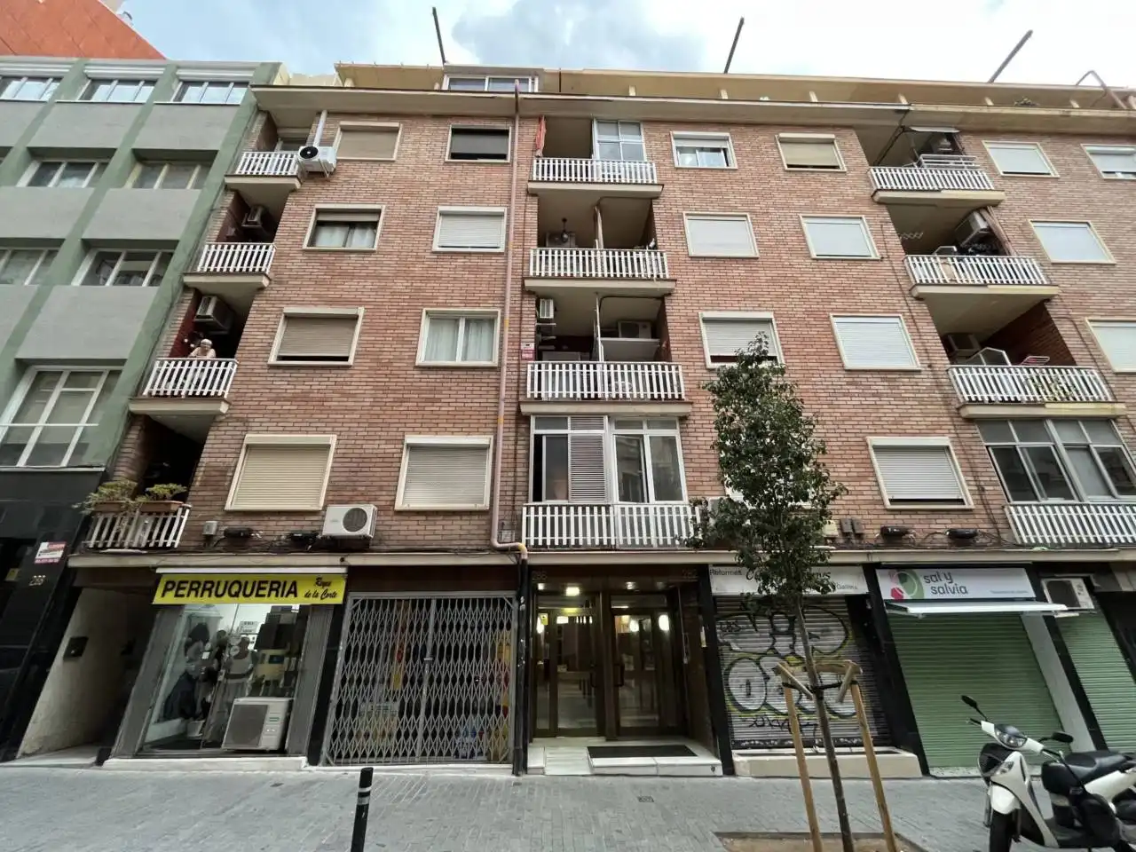 Vista exterior de Piso en venta en Barcelona con Aire acondicionado, Calefacción y Amueblado