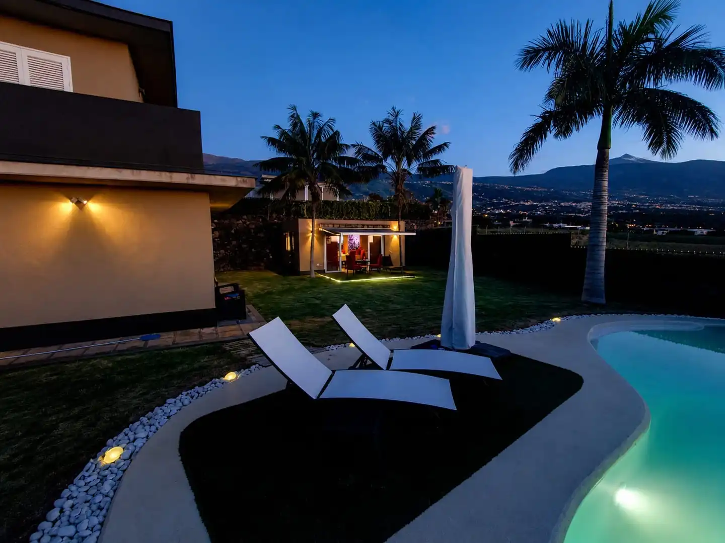 Terrassa de Casa o xalet en venda en Puerto de la Cruz amb Aire condicionat, Calefacció i Jardí privat