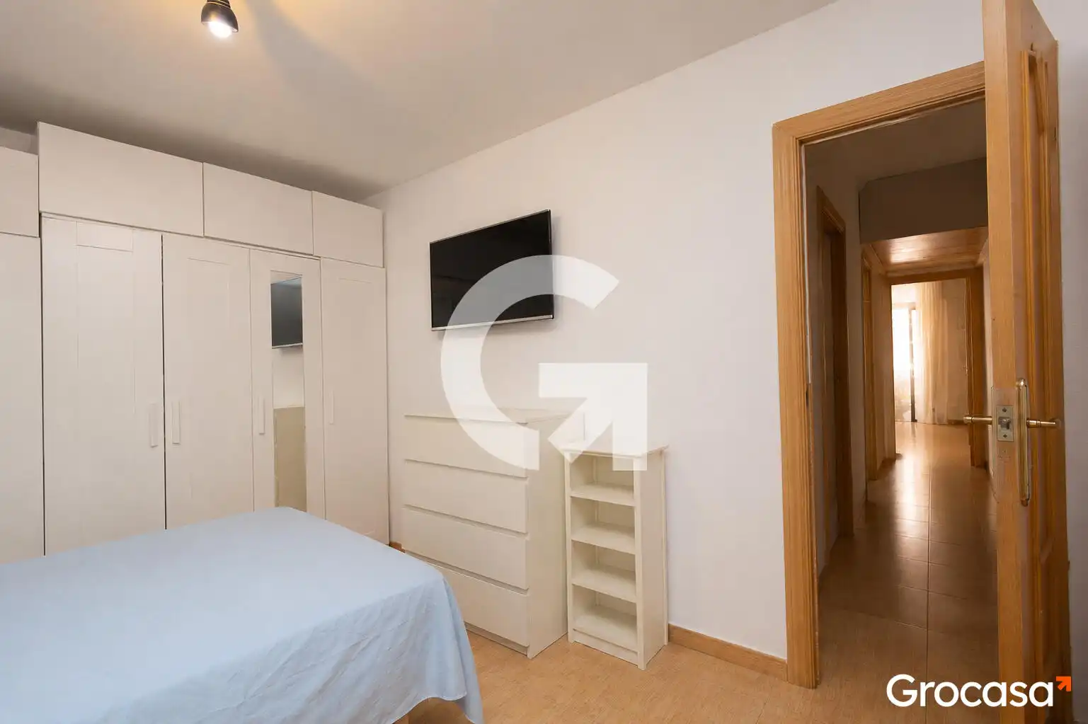 Dormitori de Pis en venda en L'Hospitalet de Llobregat amb Forn i Balcó