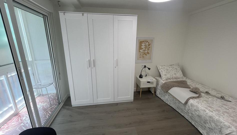 Foto 1 de Pis per a compartir a Cánovas del Castillo, Carolinas Altas, Alicante