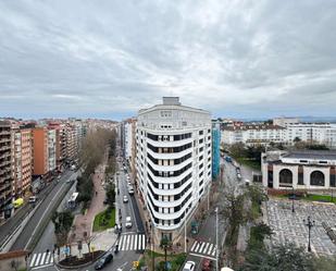 Vista exterior de Pis de lloguer en Santander amb Calefacció, Parquet i Terrassa