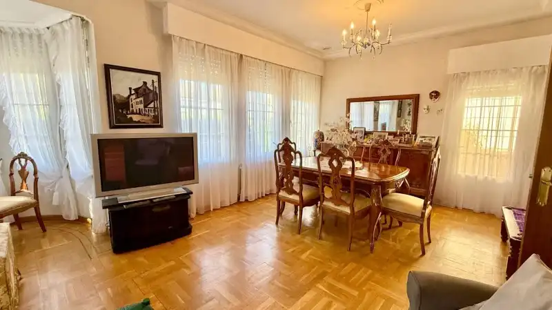 Menjador de Casa o xalet en venda en El Espinar amb Calefacció, Jardí privat i Parquet