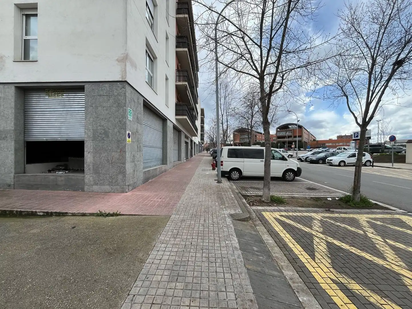 Vista exterior de Local de alquiler en Igualada