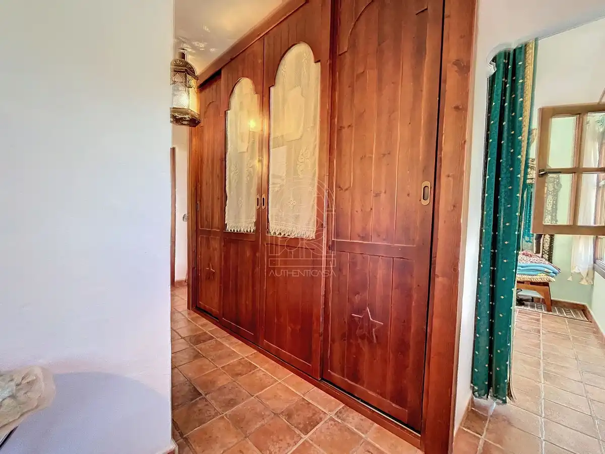 Finca rústica en venta en Comares con Aire acondicionado, Jardín privado y Terraza