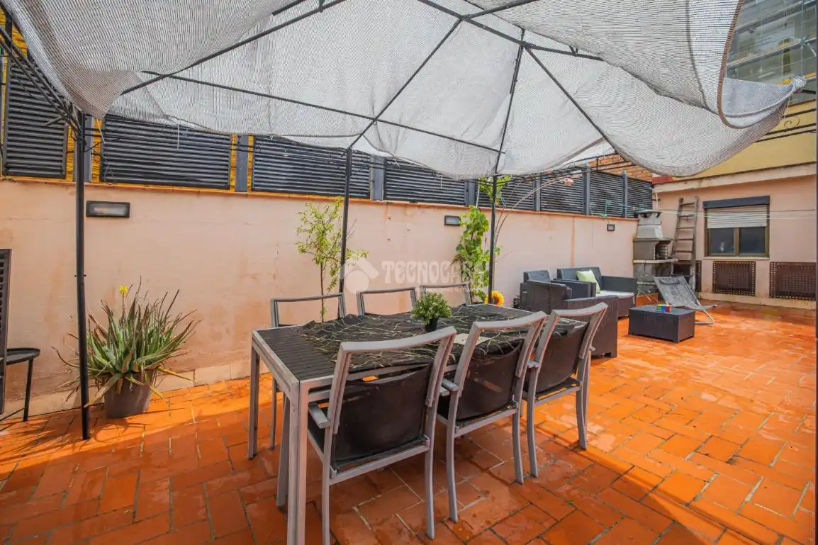 Terraza de Piso en venta en Santa Coloma de Gramenet
