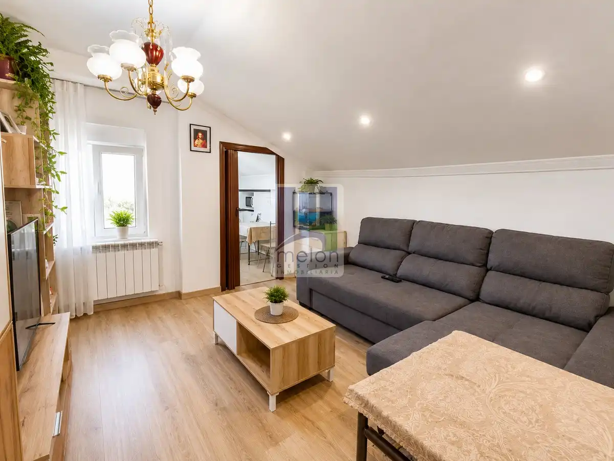 Sala de estar de Piso en venta en Burgos con Trastero