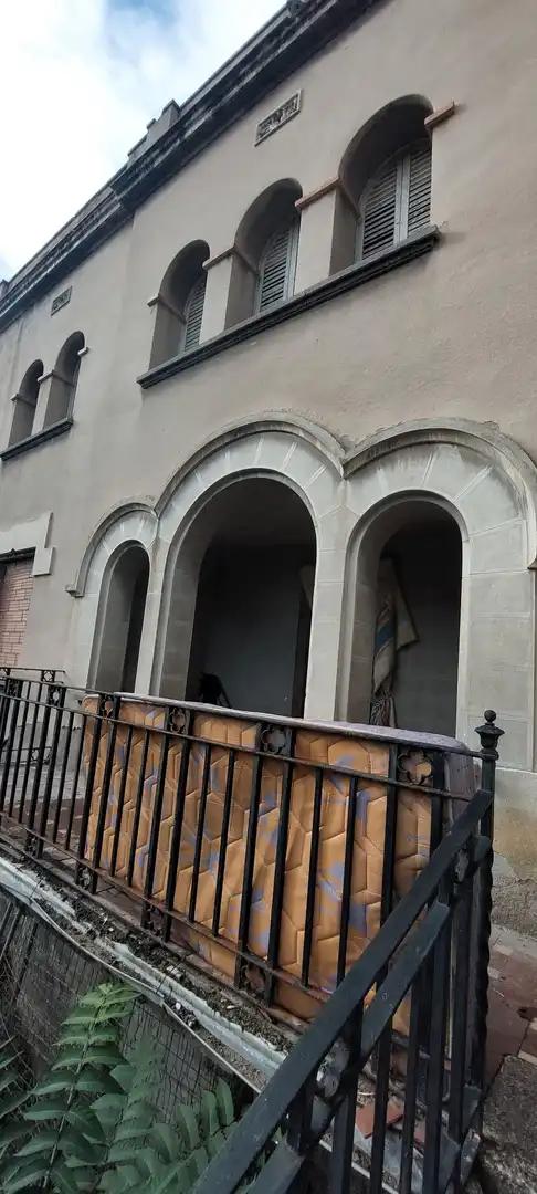 Vista exterior de Casa o xalet en venda en Igualada amb Jardí privat, Terrassa i Balcó