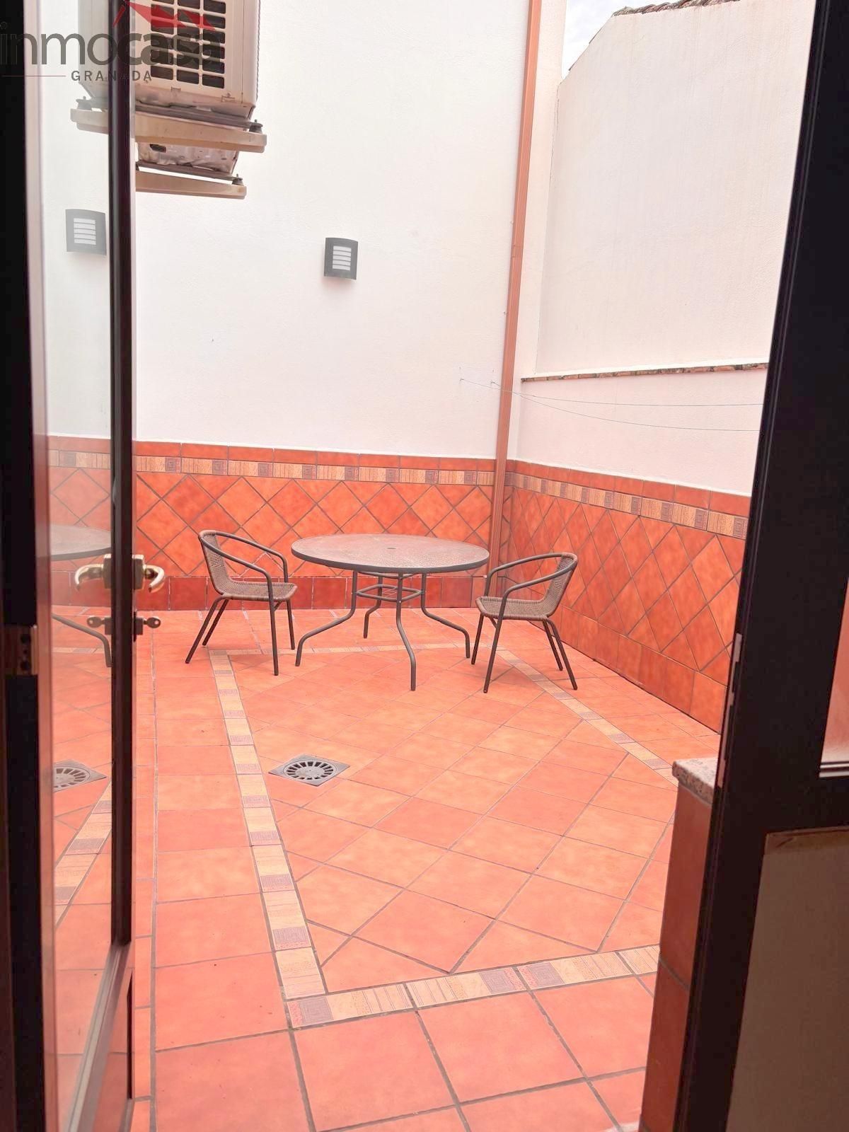 Terrasse von Wohnung zur Miete in Armilla mit Klimaanlage, Heizung und Privatgarten