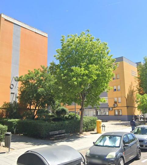 Photo 2 of Flat for sale in Media Legua, Madrid