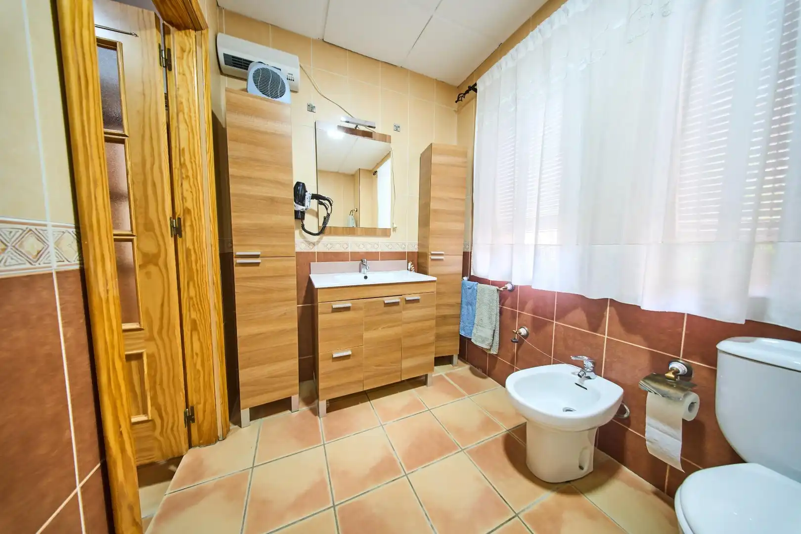 Bany de Casa o xalet en venda en Deifontes amb Aire condicionat, Calefacció i Terrassa