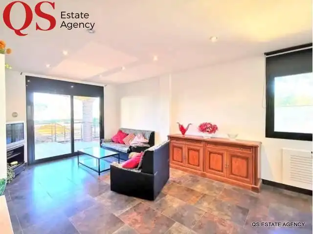 Casa con piscina en venta en Riells, imagen 5