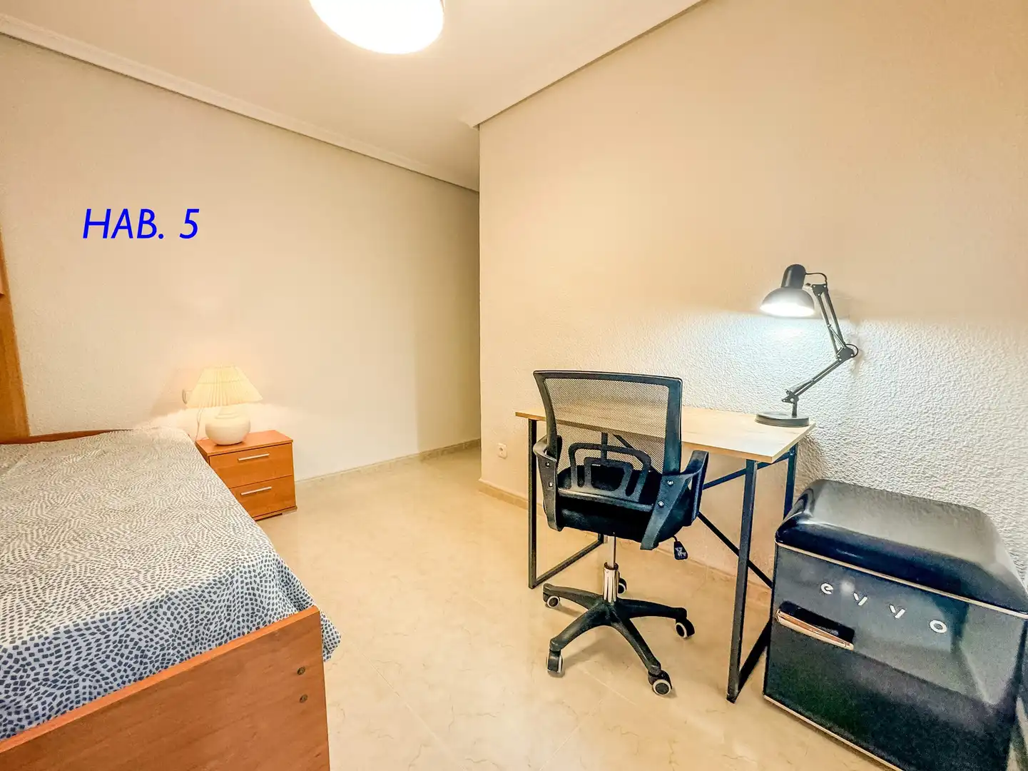 Habitación en Reina Victoria - Miguel Hernández