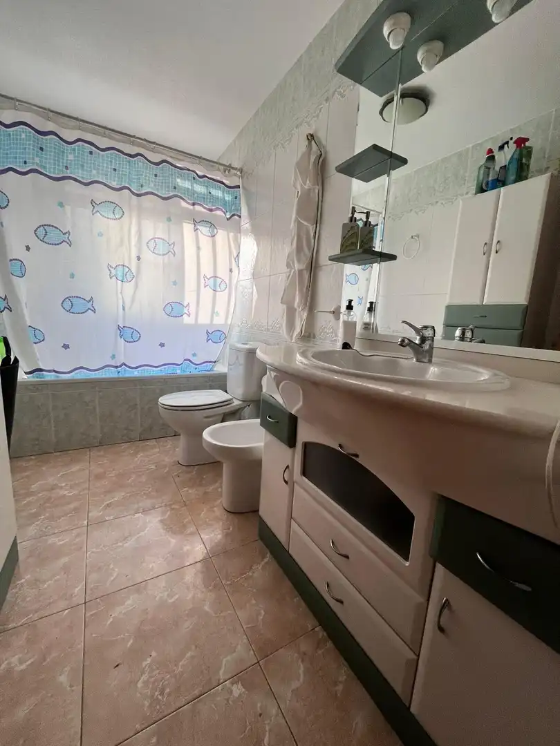Baño de Piso en venta en Águilas con Aire acondicionado, Trastero y Amueblado