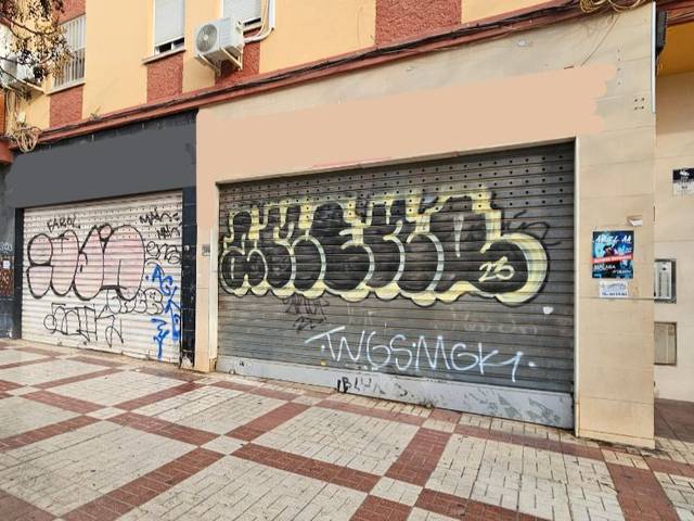 Local comercial en Alquiler en Calle Cómpeta, 10 en Camino de Antequera