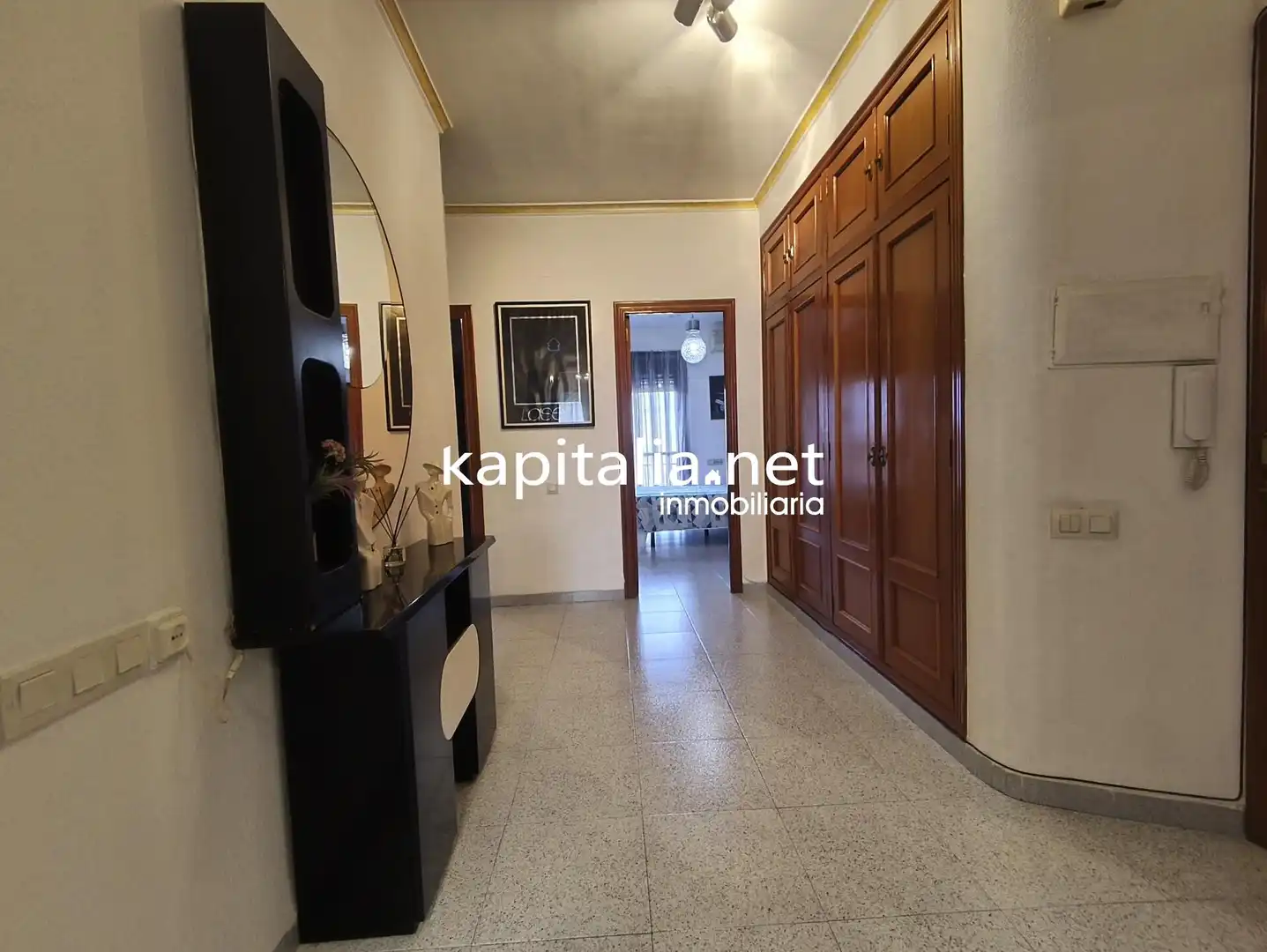 Bedroom of Flat for sale in Otos